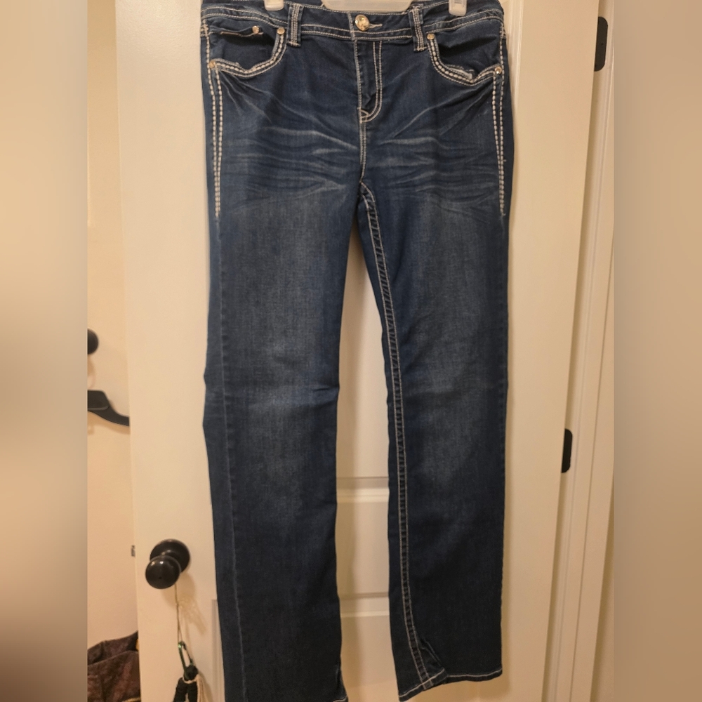 LA IDOL Bling Staight Leg Jeans.